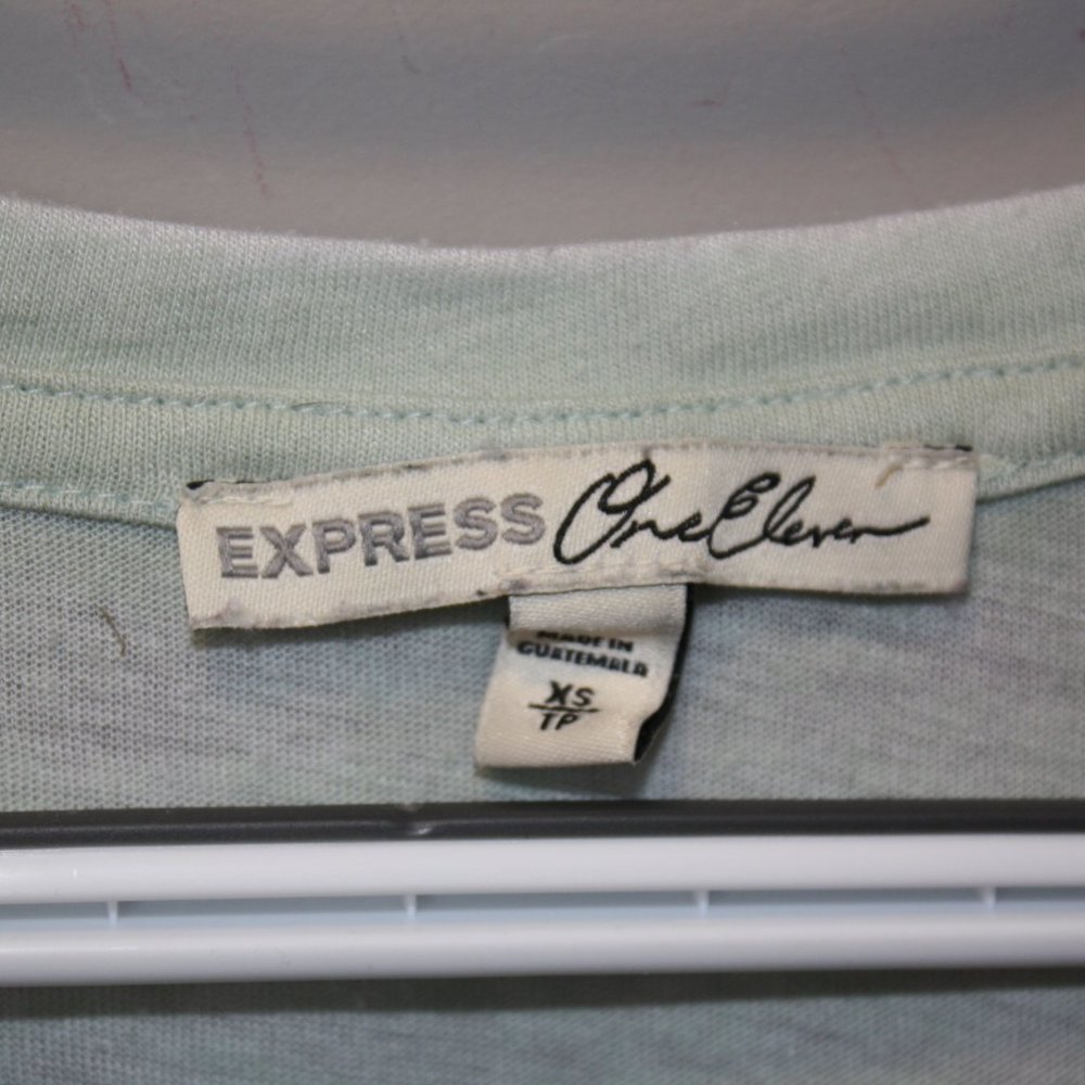 Express TShirt - XS - Picture 3 of 4
